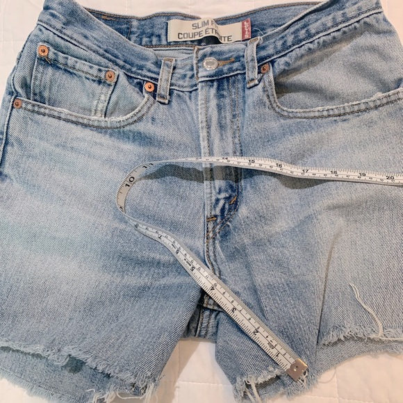 Vintage Levi Cut-off  High-rise Jean Shorts - Picture 5 of 7